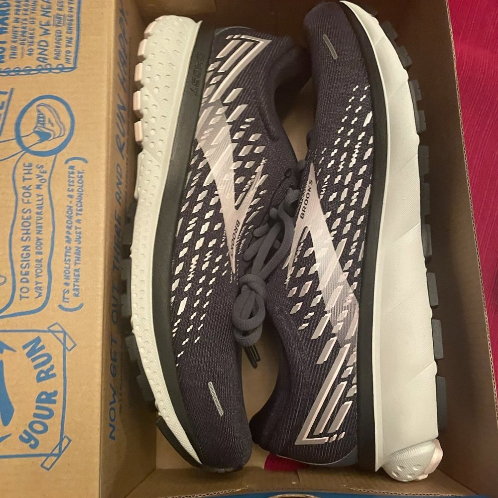 Brooks Ghost 13 Lightweight Road Running Shoe Training Black Gray Pink 10.5